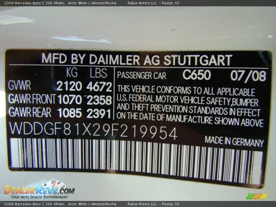2009 Mercedes-Benz C 300 4Matic Arctic White / Almond/Mocha Photo #15
