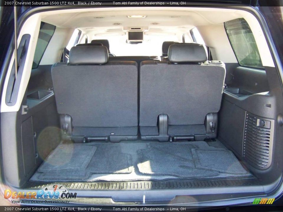 2007 Chevrolet Suburban 1500 LTZ 4x4 Black / Ebony Photo #12