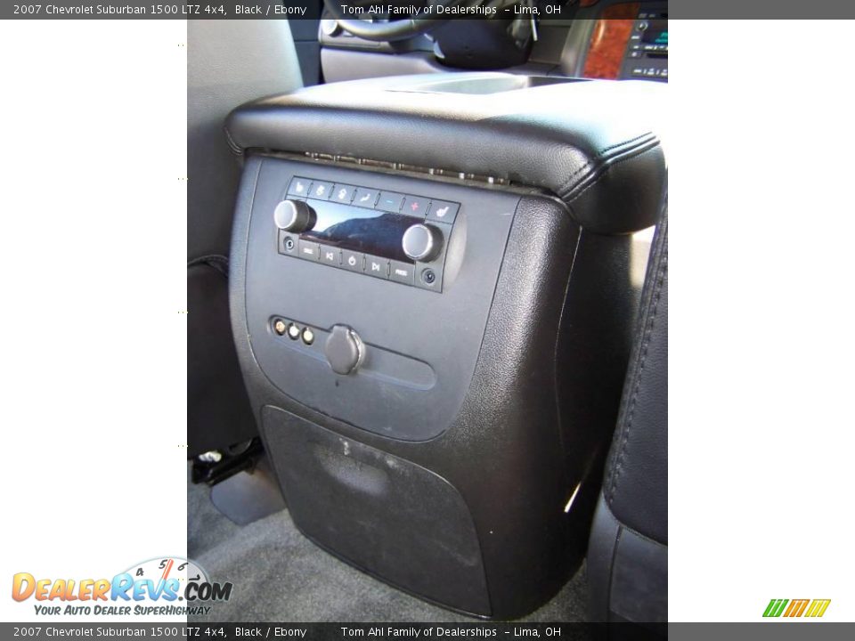 2007 Chevrolet Suburban 1500 LTZ 4x4 Black / Ebony Photo #17