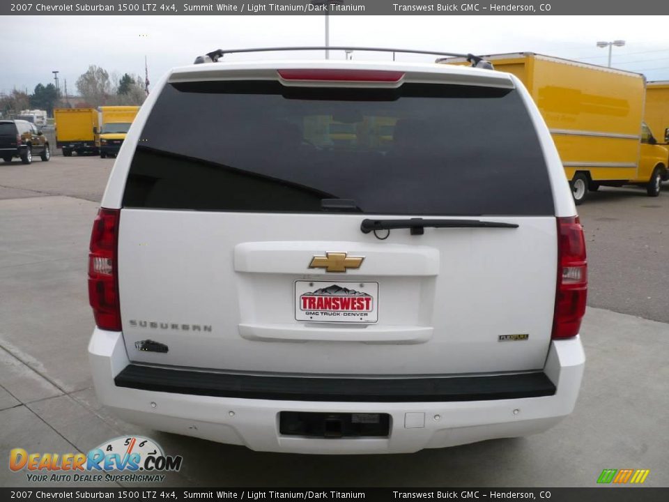 2007 Chevrolet Suburban 1500 LTZ 4x4 Summit White / Light Titanium/Dark Titanium Photo #5