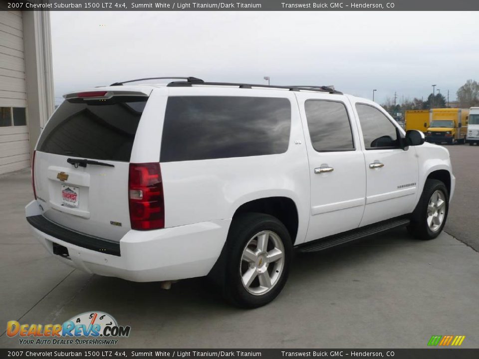 2007 Chevrolet Suburban 1500 LTZ 4x4 Summit White / Light Titanium/Dark Titanium Photo #6