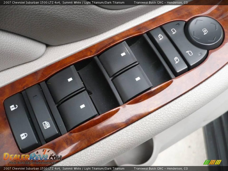 2007 Chevrolet Suburban 1500 LTZ 4x4 Summit White / Light Titanium/Dark Titanium Photo #8