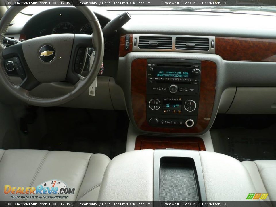 2007 Chevrolet Suburban 1500 LTZ 4x4 Summit White / Light Titanium/Dark Titanium Photo #20
