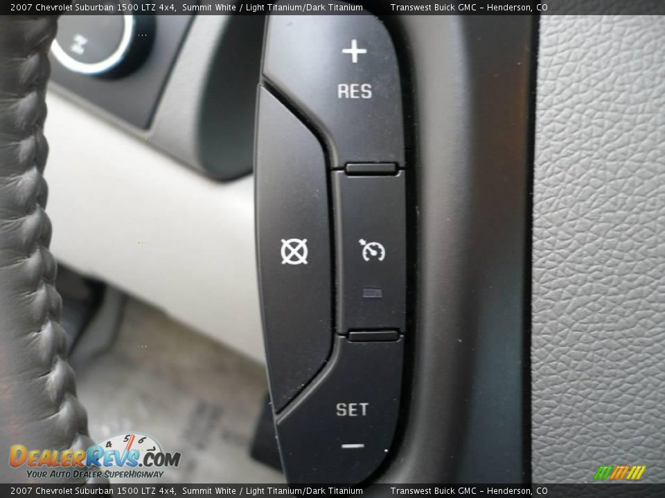 2007 Chevrolet Suburban 1500 LTZ 4x4 Summit White / Light Titanium/Dark Titanium Photo #28