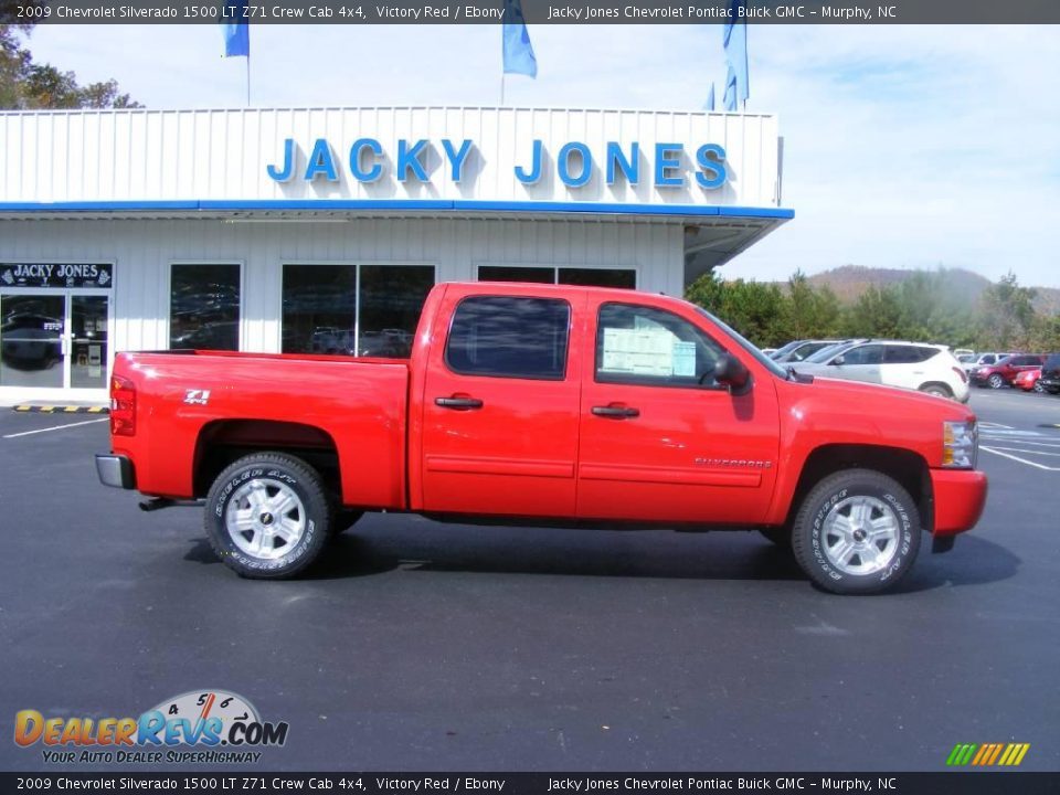 2009 Chevrolet Silverado 1500 LT Z71 Crew Cab 4x4 Victory Red / Ebony Photo #1
