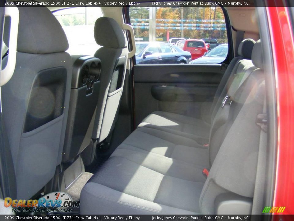 2009 Chevrolet Silverado 1500 LT Z71 Crew Cab 4x4 Victory Red / Ebony Photo #2