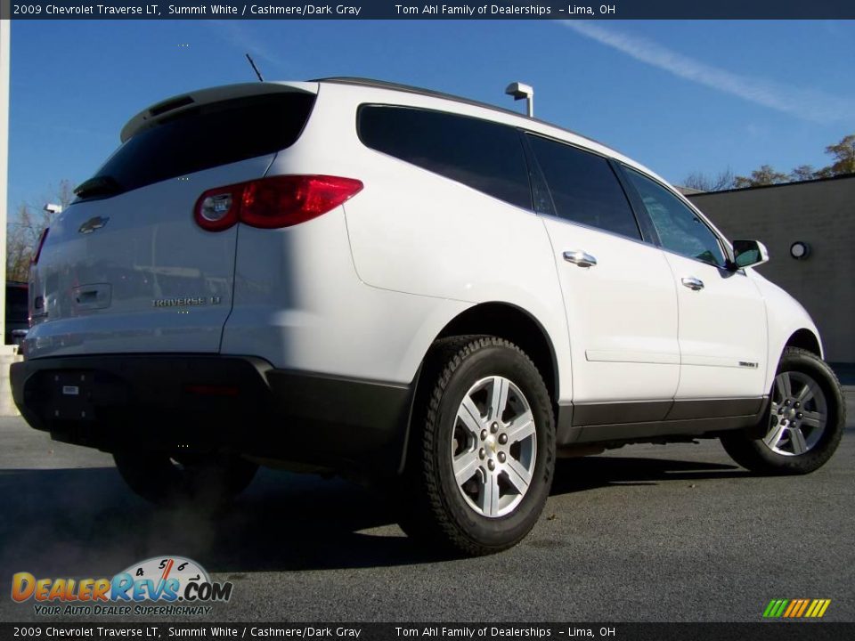 2009 Chevrolet Traverse LT Summit White / Cashmere/Dark Gray Photo #7