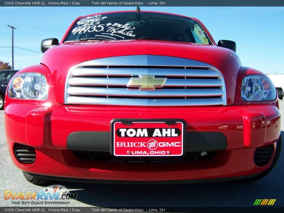 2009 Chevrolet HHR LS Victory Red / Gray Photo #2