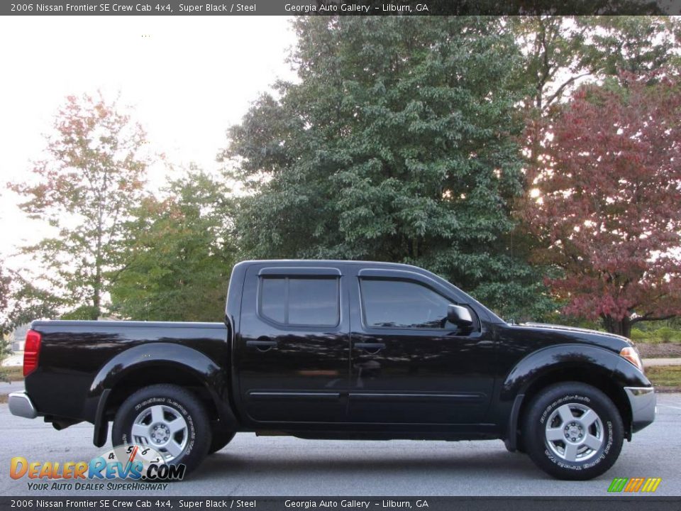 2006 Nissan Frontier SE Crew Cab 4x4 Super Black / Steel Photo #9