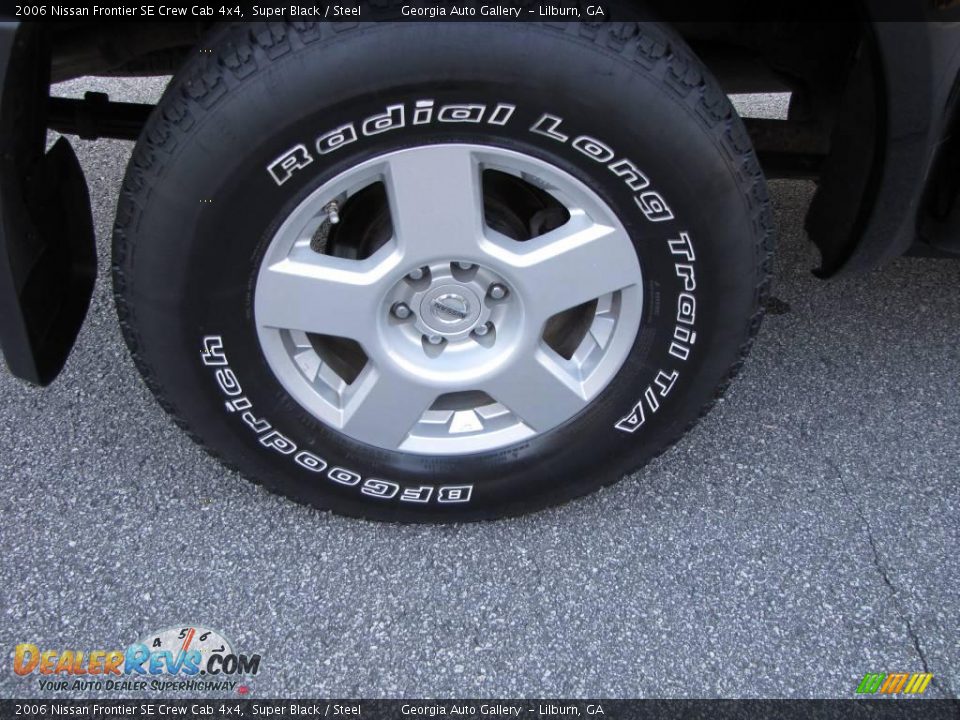 2006 Nissan Frontier SE Crew Cab 4x4 Super Black / Steel Photo #19