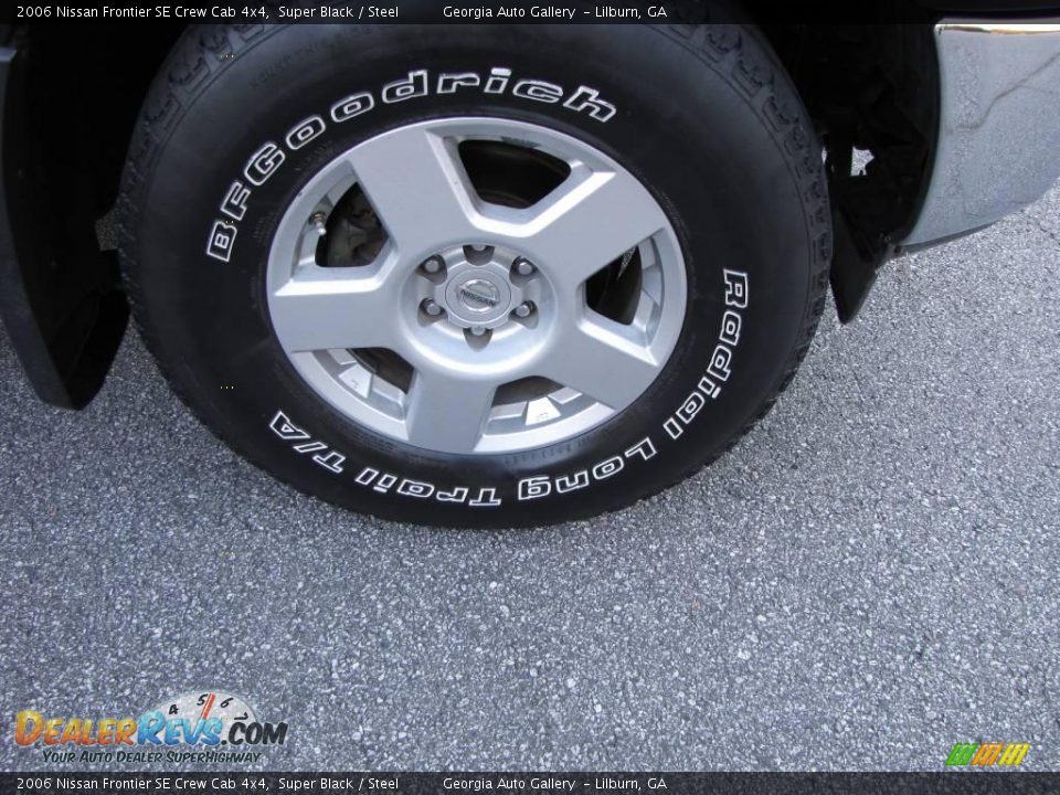 2006 Nissan Frontier SE Crew Cab 4x4 Super Black / Steel Photo #20