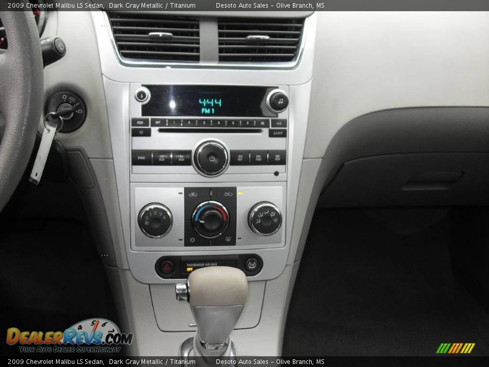 2009 Chevrolet Malibu LS Sedan Dark Gray Metallic / Titanium Photo #11