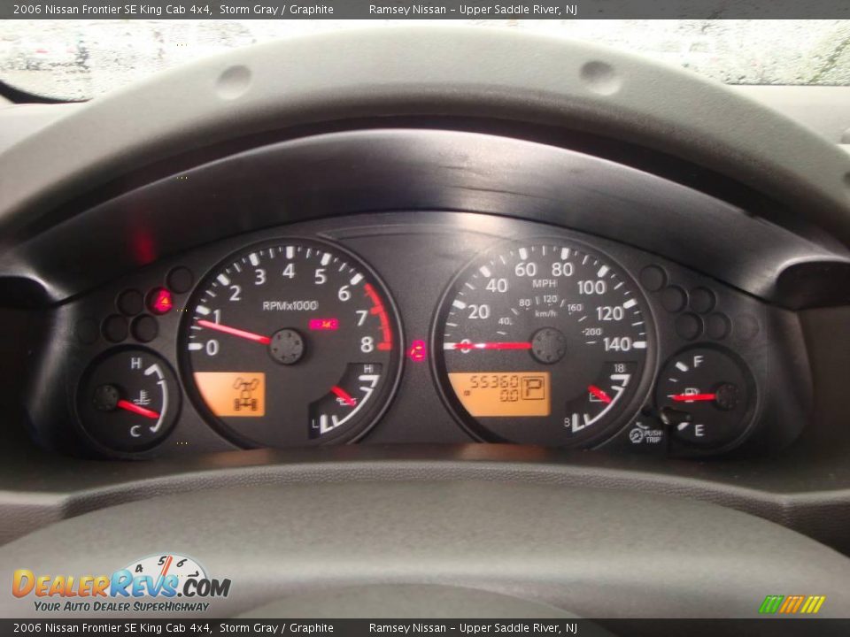 2006 Nissan Frontier SE King Cab 4x4 Storm Gray / Graphite Photo #36