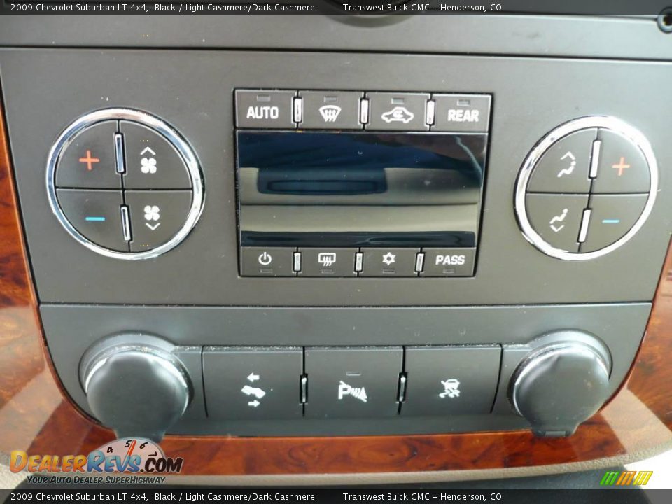 2009 Chevrolet Suburban LT 4x4 Black / Light Cashmere/Dark Cashmere Photo #32