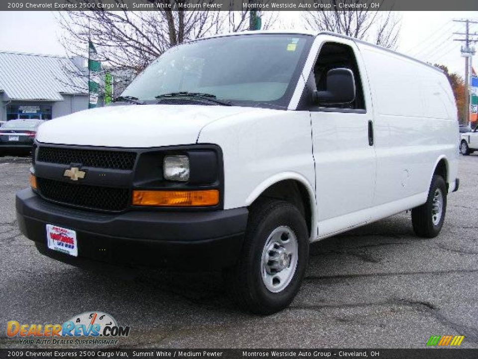 2009 Chevrolet Express 2500 Cargo Van Summit White / Medium Pewter Photo #1