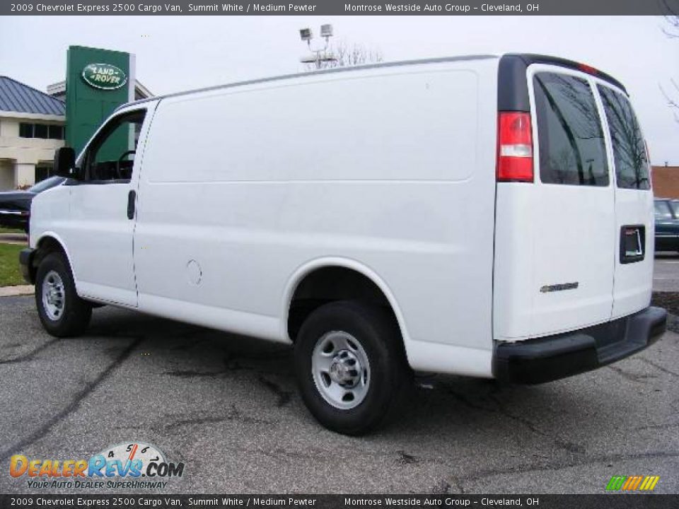 2009 Chevrolet Express 2500 Cargo Van Summit White / Medium Pewter Photo #3