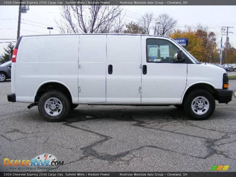 2009 Chevrolet Express 2500 Cargo Van Summit White / Medium Pewter Photo #6