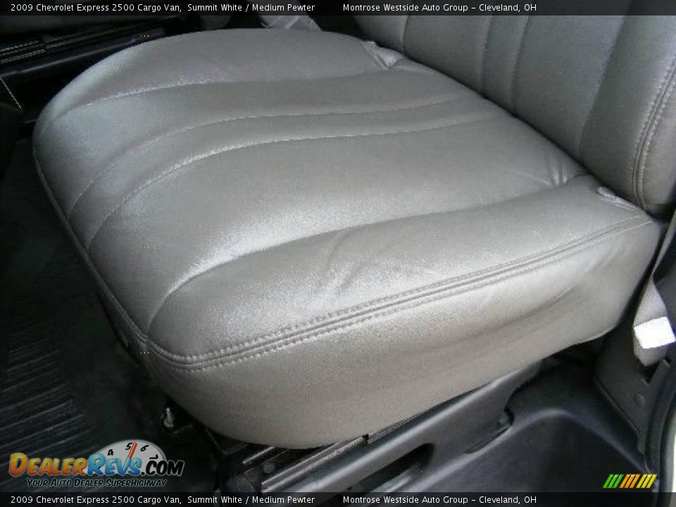 2009 Chevrolet Express 2500 Cargo Van Summit White / Medium Pewter Photo #10