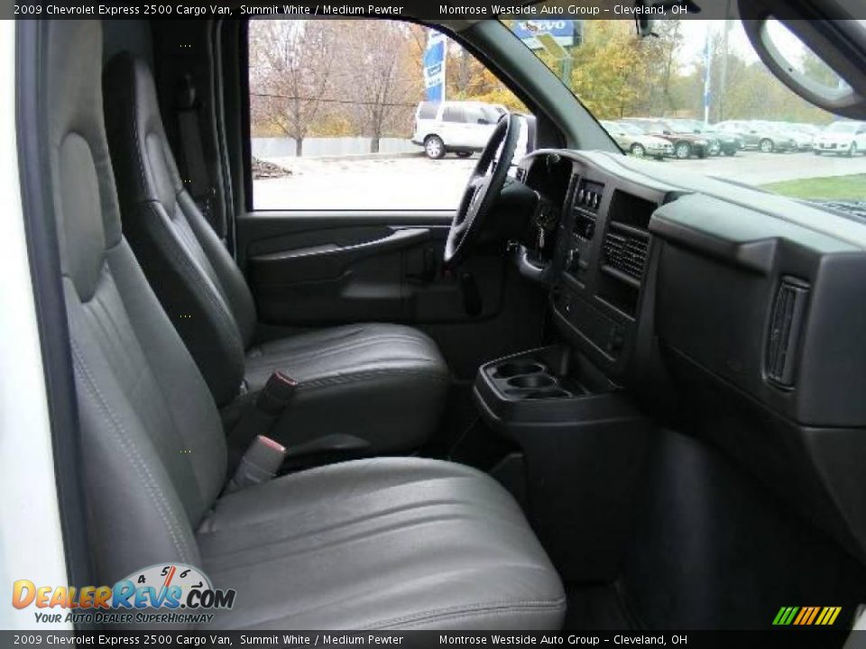 2009 Chevrolet Express 2500 Cargo Van Summit White / Medium Pewter Photo #13