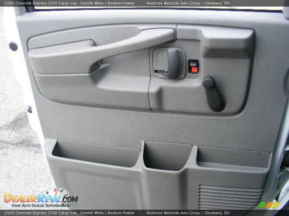 2009 Chevrolet Express 2500 Cargo Van Summit White / Medium Pewter Photo #23