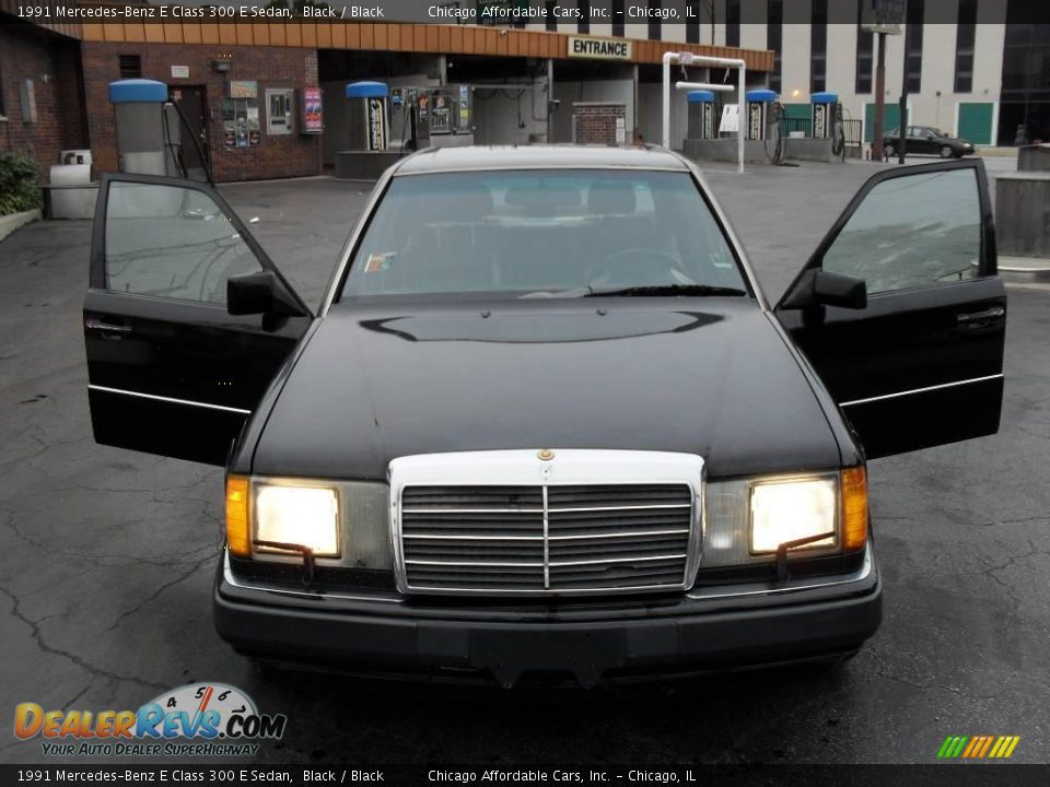 1991 Mercedes-Benz E Class 300 E Sedan Black / Black Photo #1