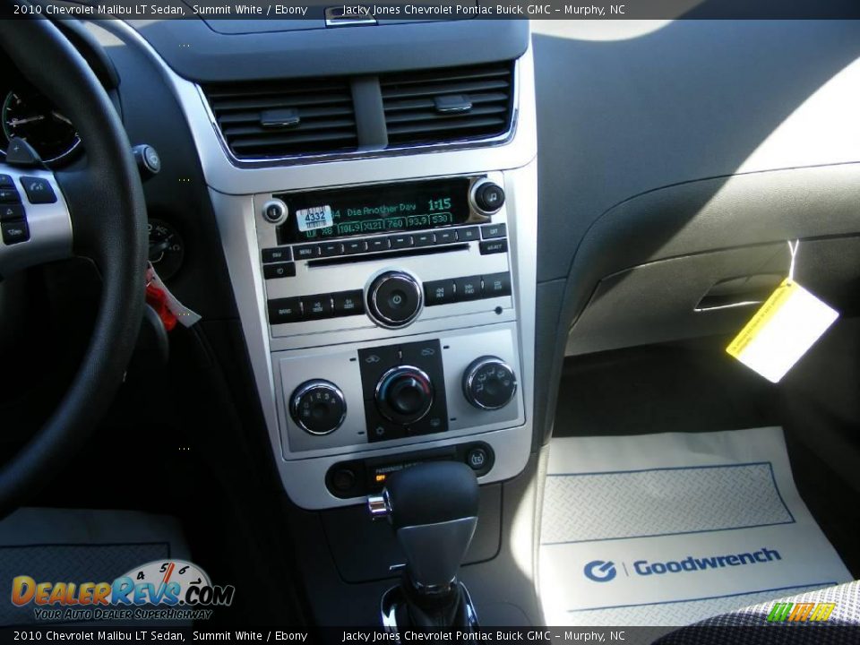 2010 Chevrolet Malibu LT Sedan Summit White / Ebony Photo #5