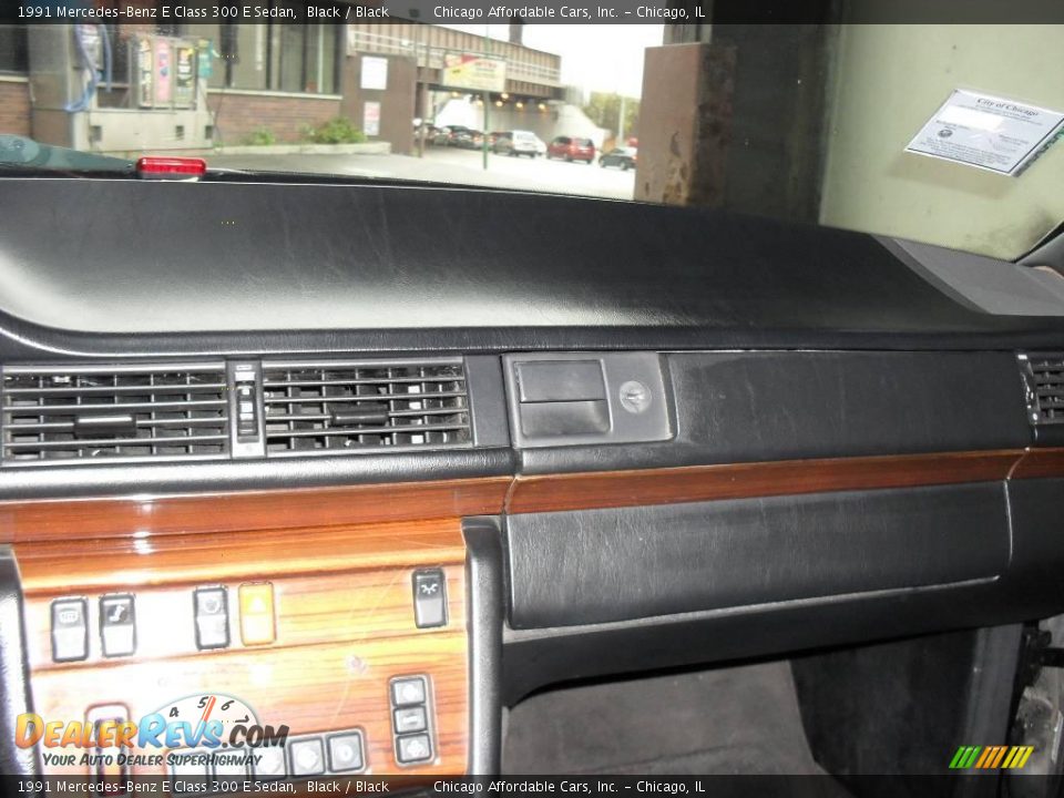 1991 Mercedes-Benz E Class 300 E Sedan Black / Black Photo #13