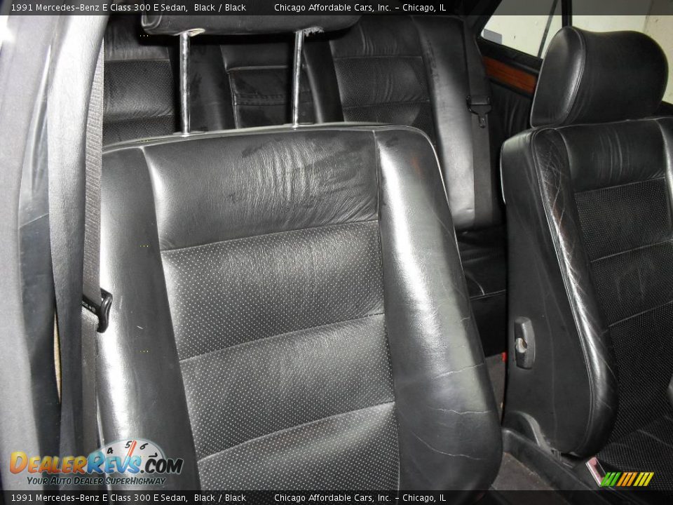 1991 Mercedes-Benz E Class 300 E Sedan Black / Black Photo #15