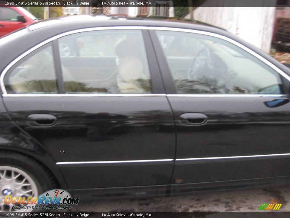 1998 BMW 5 Series 528i Sedan Black II / Beige Photo #14