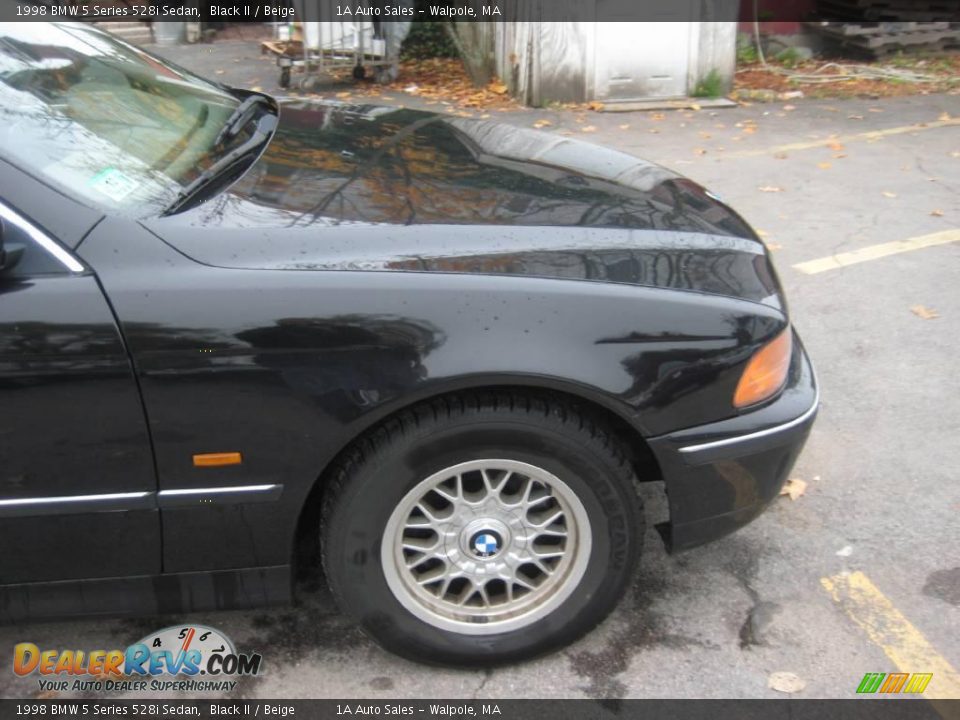 1998 BMW 5 Series 528i Sedan Black II / Beige Photo #15