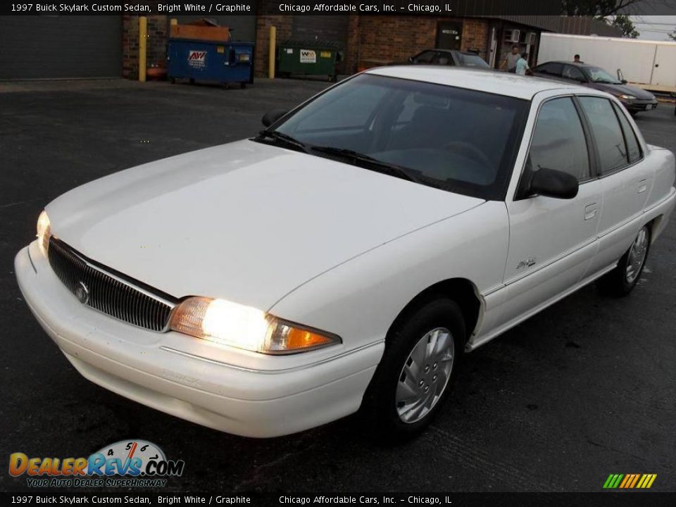 1997 Buick Skylark Custom Sedan Bright White / Graphite Photo #3