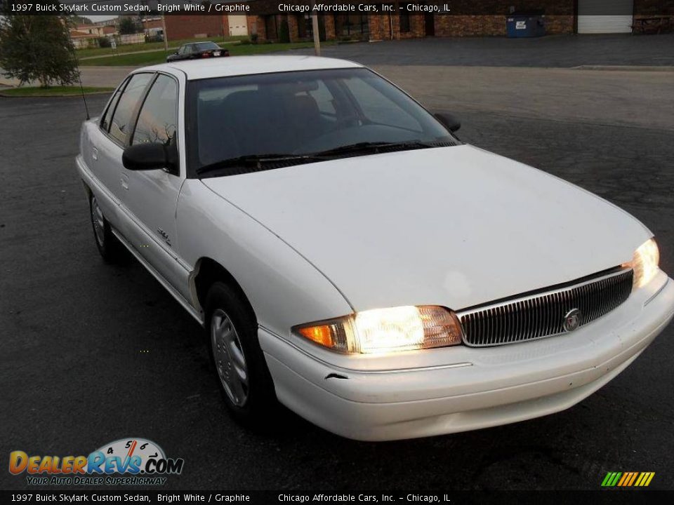 1997 Buick Skylark Custom Sedan Bright White / Graphite Photo #4