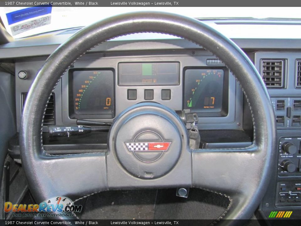 1987 Chevrolet Corvette Convertible White / Black Photo #13