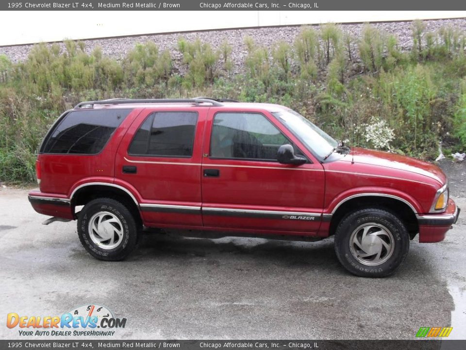 1995 Chevrolet Blazer LT 4x4 Medium Red Metallic / Brown Photo #4