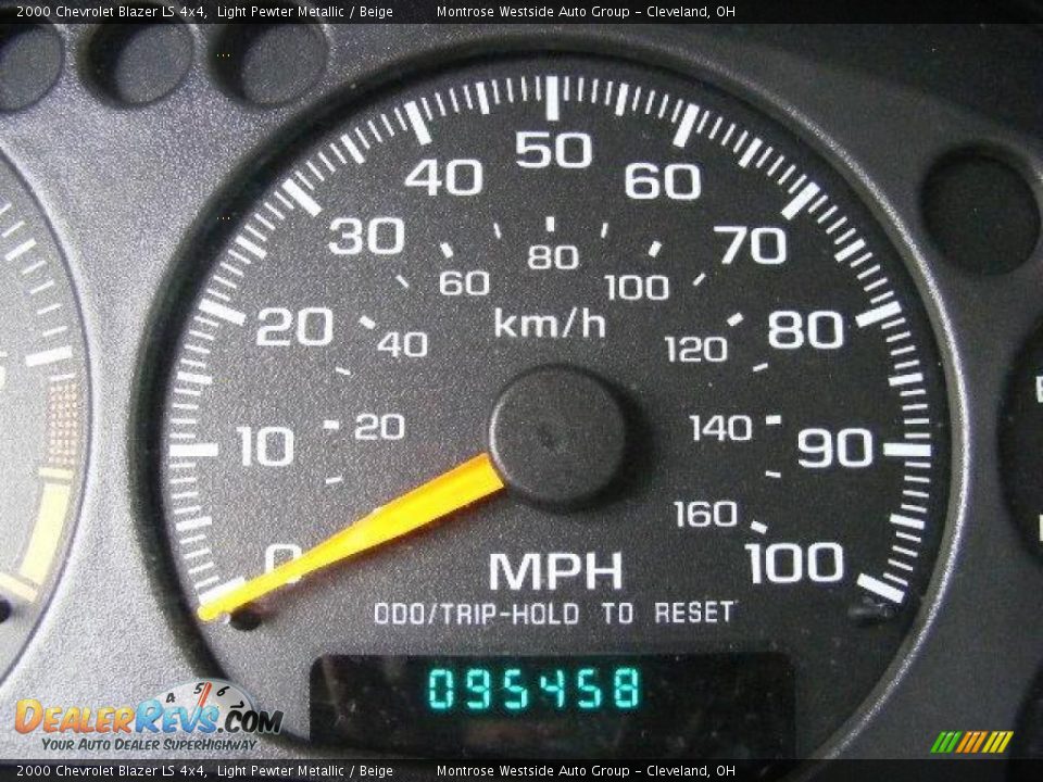 2000 Chevrolet Blazer LS 4x4 Light Pewter Metallic / Beige Photo #18