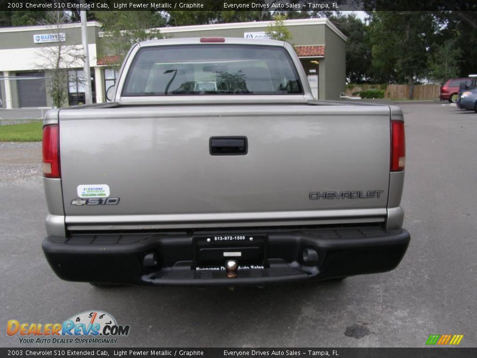 2003 Chevrolet S10 Extended Cab Light Pewter Metallic / Graphite Photo #4