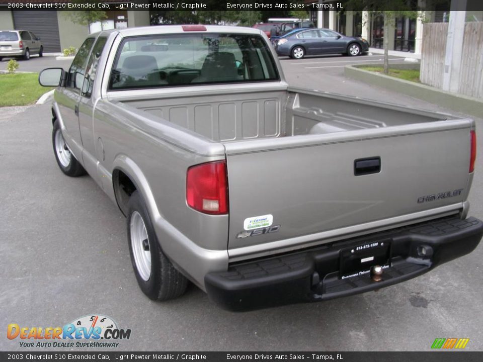 2003 Chevrolet S10 Extended Cab Light Pewter Metallic / Graphite Photo #7