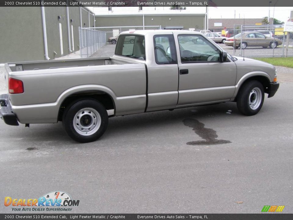2003 Chevrolet S10 Extended Cab Light Pewter Metallic / Graphite Photo #9