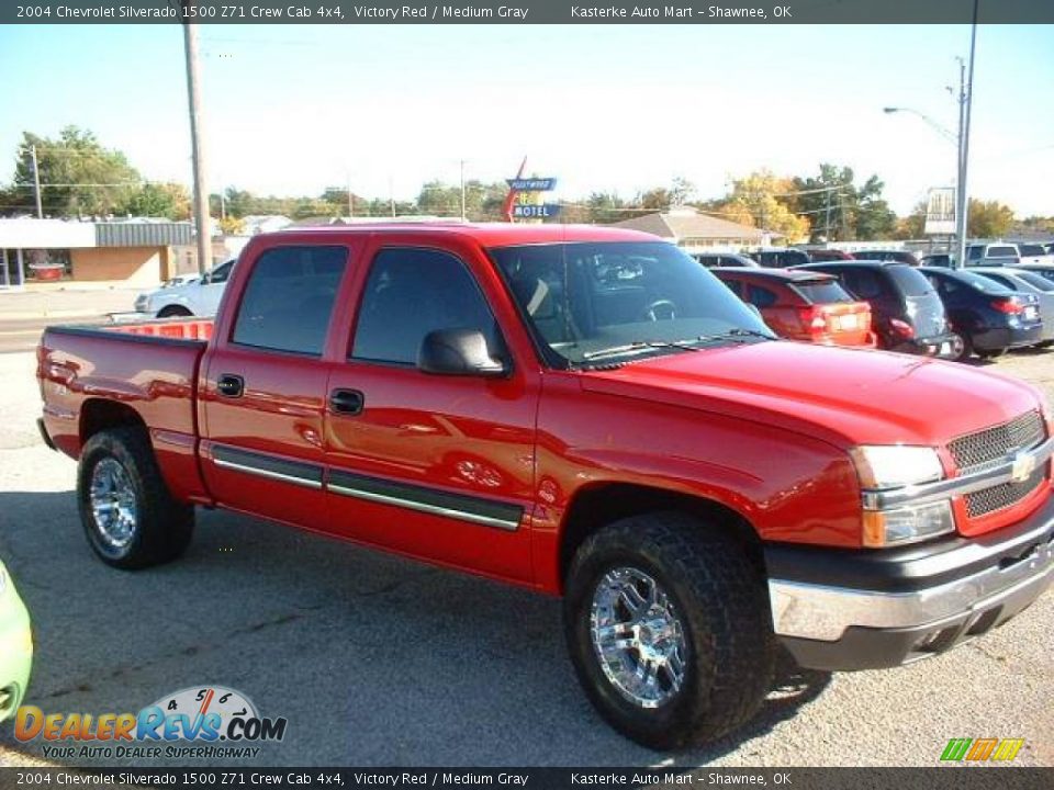 2004 Chevrolet Silverado 1500 Z71 Crew Cab 4x4 Victory Red / Medium Gray Photo #10