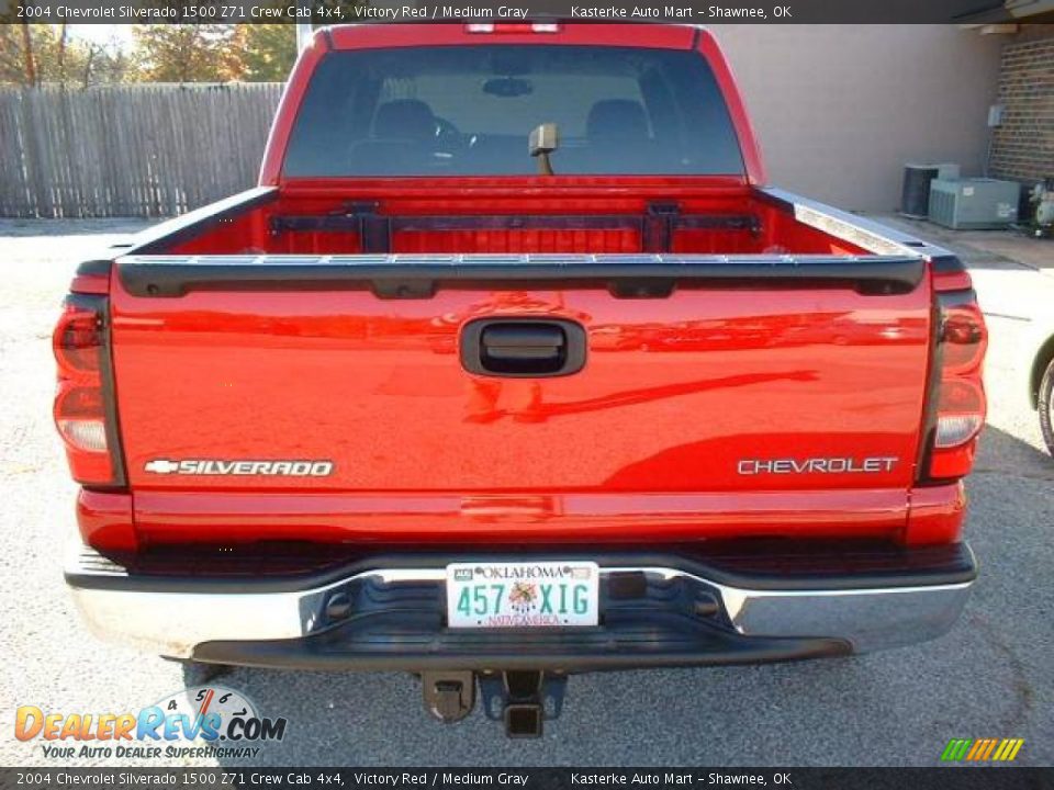 2004 Chevrolet Silverado 1500 Z71 Crew Cab 4x4 Victory Red / Medium Gray Photo #11