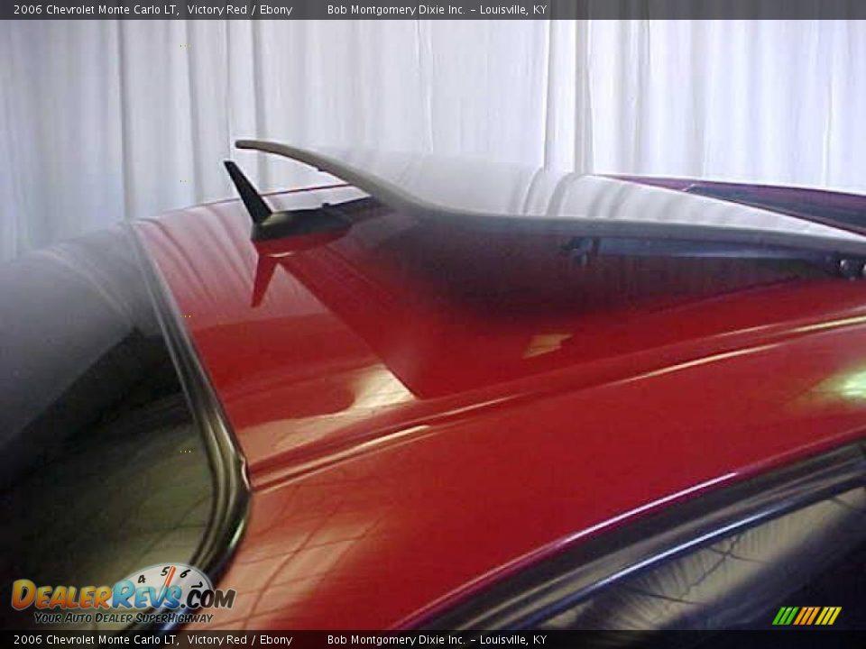 2006 Chevrolet Monte Carlo LT Victory Red / Ebony Photo #10