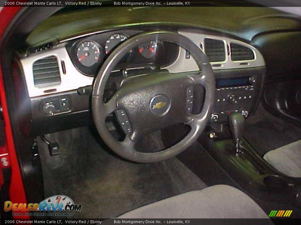 2006 Chevrolet Monte Carlo LT Victory Red / Ebony Photo #15