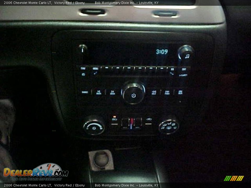 2006 Chevrolet Monte Carlo LT Victory Red / Ebony Photo #18