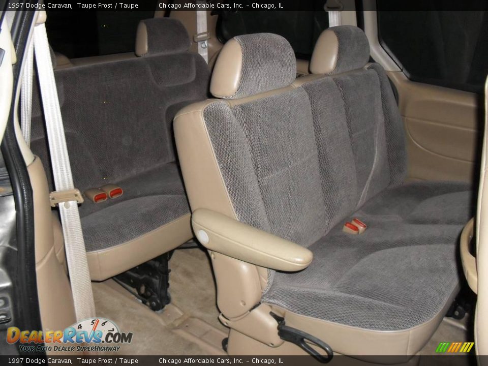 1997 Dodge Caravan Taupe Frost / Taupe Photo #10