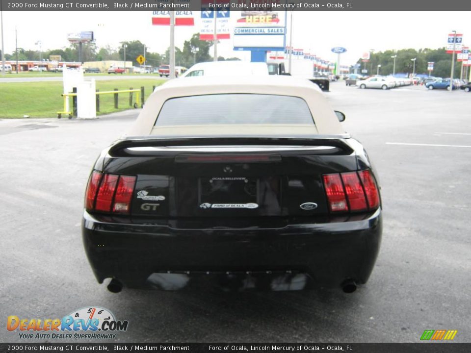 2000 Ford Mustang GT Convertible Black / Medium Parchment Photo #4