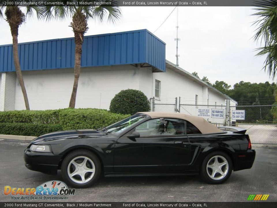 2000 Ford Mustang GT Convertible Black / Medium Parchment Photo #6