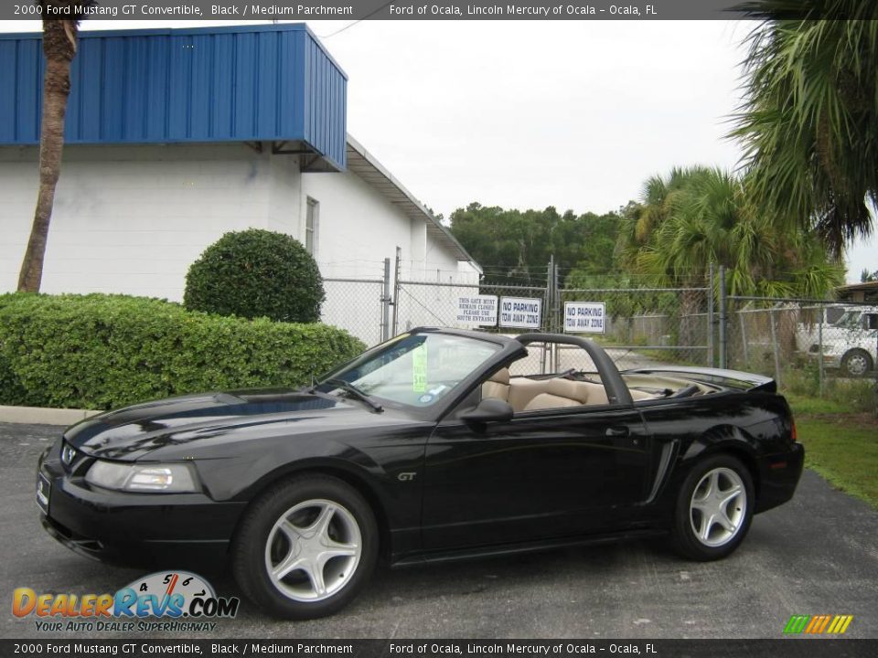 2000 Ford Mustang GT Convertible Black / Medium Parchment Photo #10