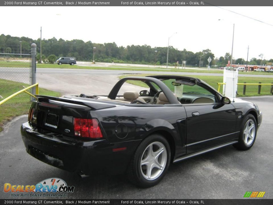 2000 Ford Mustang GT Convertible Black / Medium Parchment Photo #11