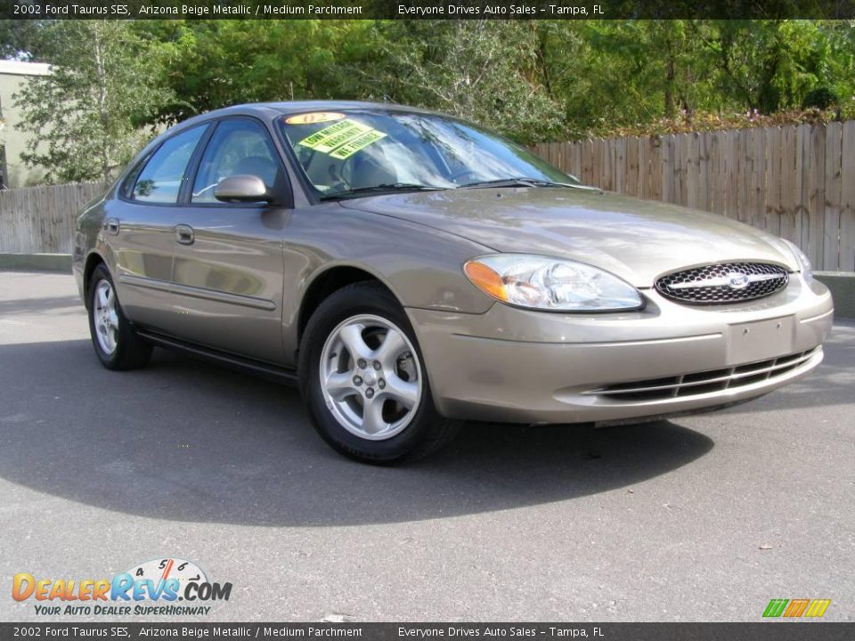 2002 Ford Taurus SES Arizona Beige Metallic / Medium Parchment Photo #1