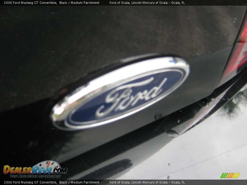 2000 Ford Mustang GT Convertible Black / Medium Parchment Photo #15